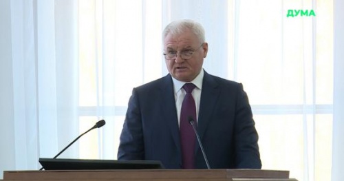 ДУМА ТВ: ВЛАДИМИР ПЛОТНИКОВ ПРИЗВАЛ ВЕРНУТЬ ПРОФОРИЕНТАЦИЮ В СЕЛЬСКИЕ ШКОЛЫ